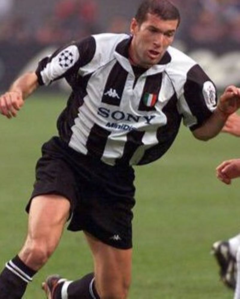 ZIDANE ZINEDINE 1997-98 (Juv)