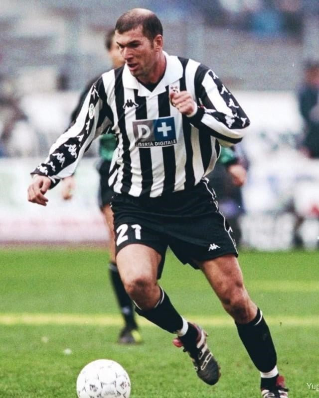 ZIDANE ZINEDINE 1999-00 (Juv)